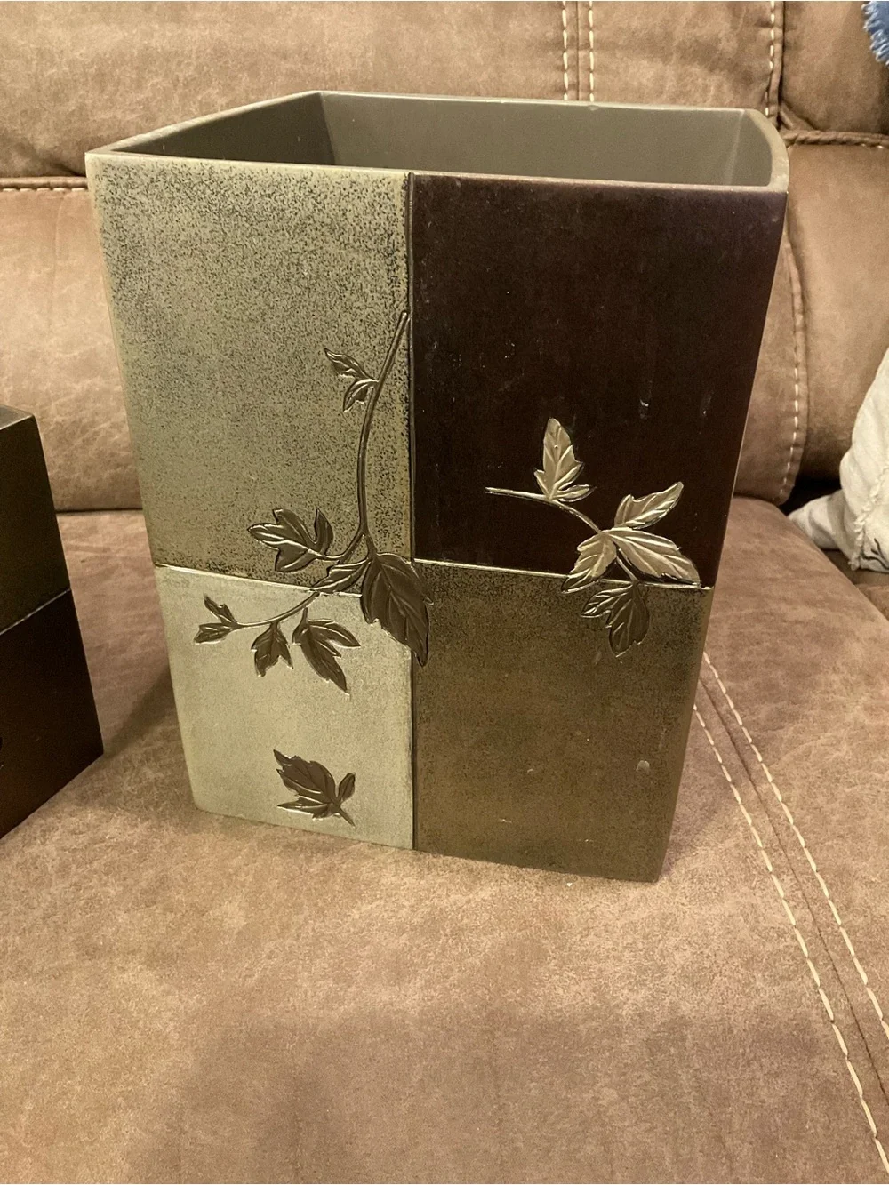 Croscill Lancaster Leaf Metallic Bathroom Accessories